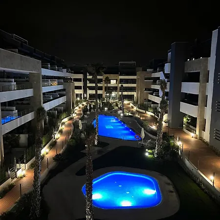 New - Flamenca Village - Fantastic Location! Apartment *